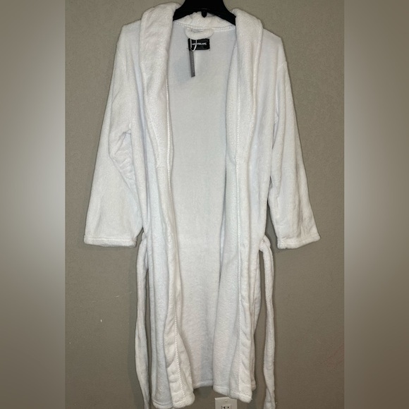Montblanc Unisex White Plush Bath Robe One size - Picture 1 of 10